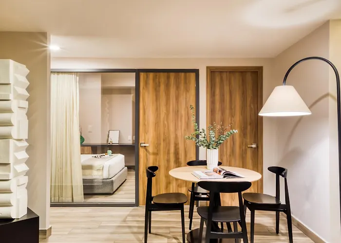 Uliv Cibeles 4* Mexico City
