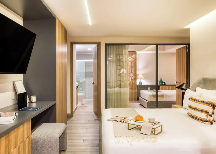 Uliv Cibeles Hotel 4*