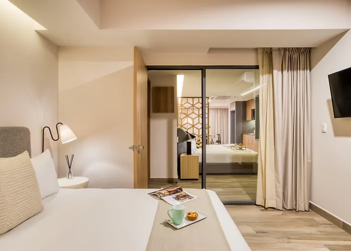 Hotel Uliv Cibeles 4*
