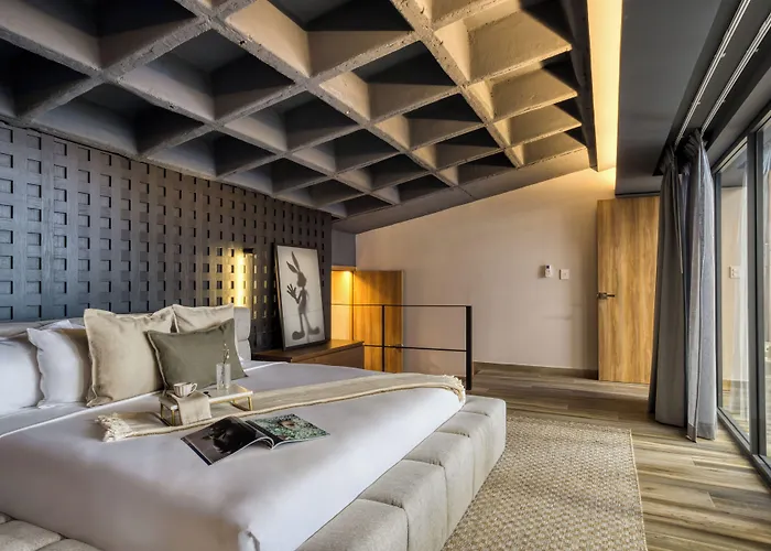 Uliv Cibeles 4* メキシコシティ